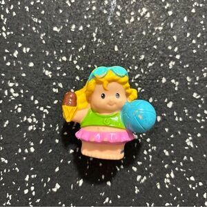 Fisher Price Little People Sara Sarah Lynn Beach ball Ice Cream Cone